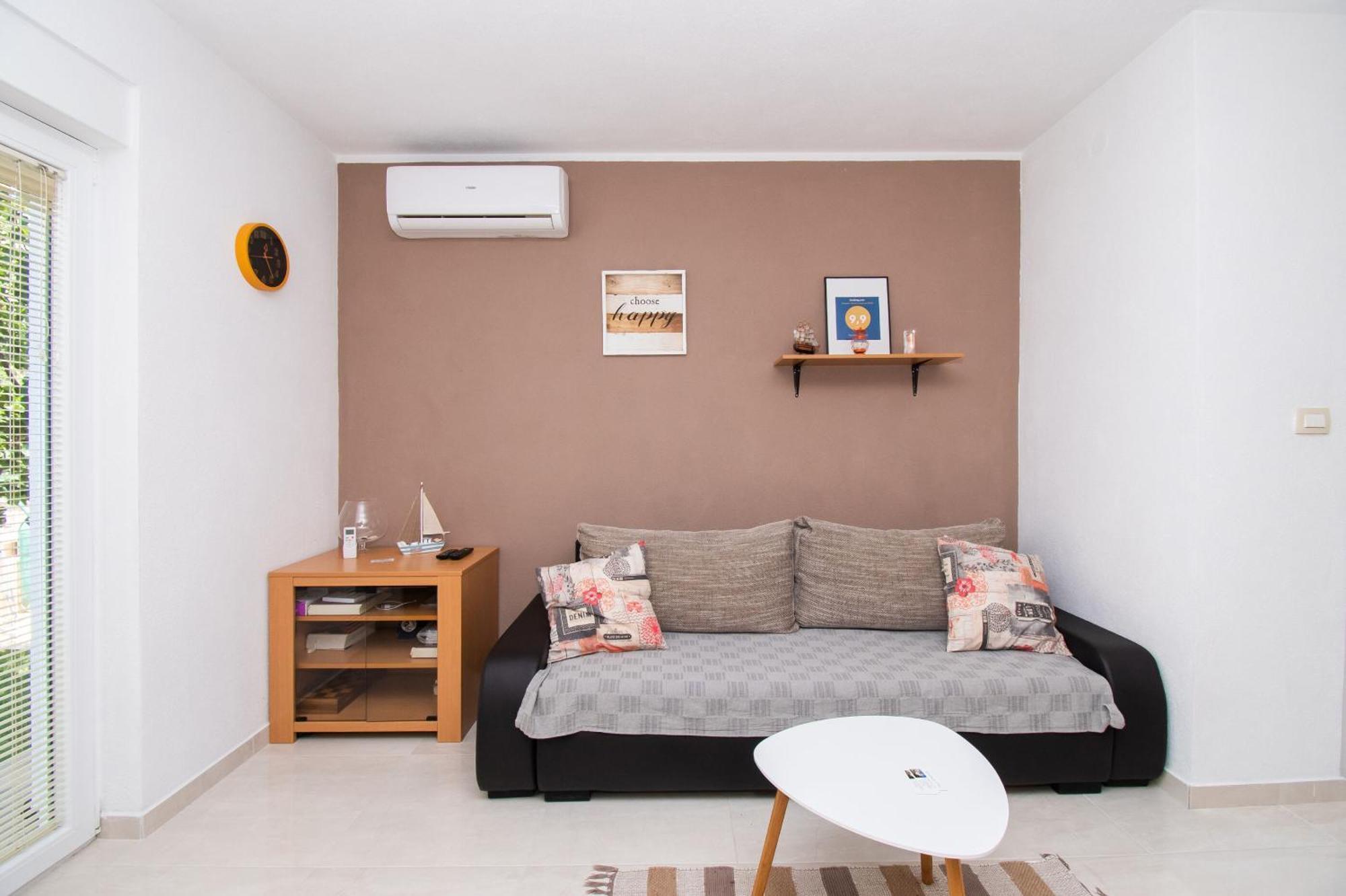 Apartment Ninic Срима Екстер'єр фото