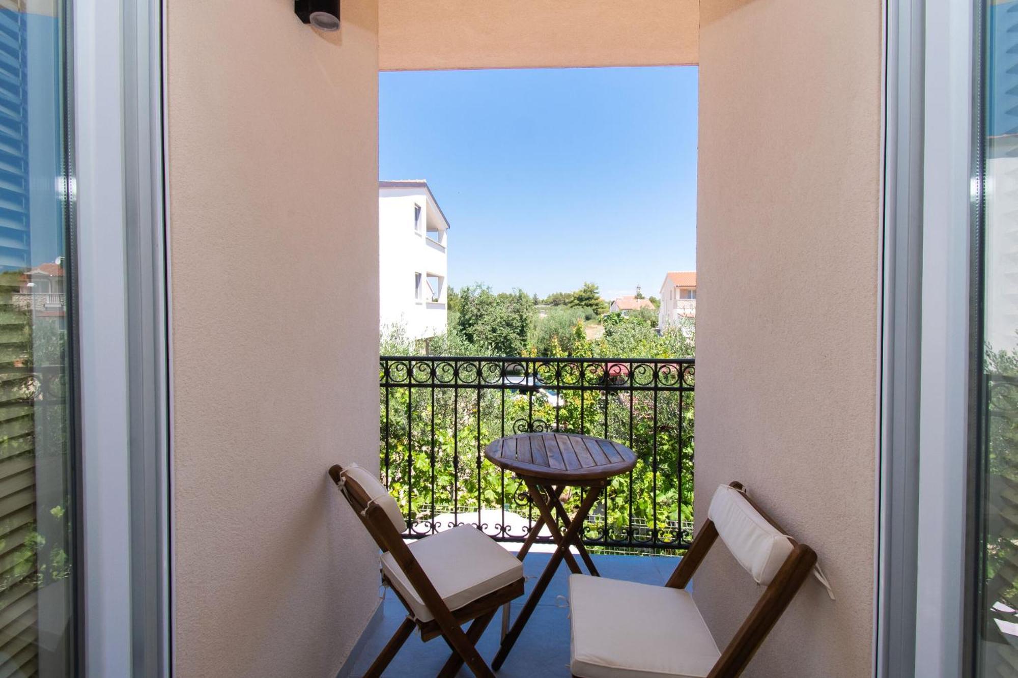 Apartment Ninic Срима Екстер'єр фото