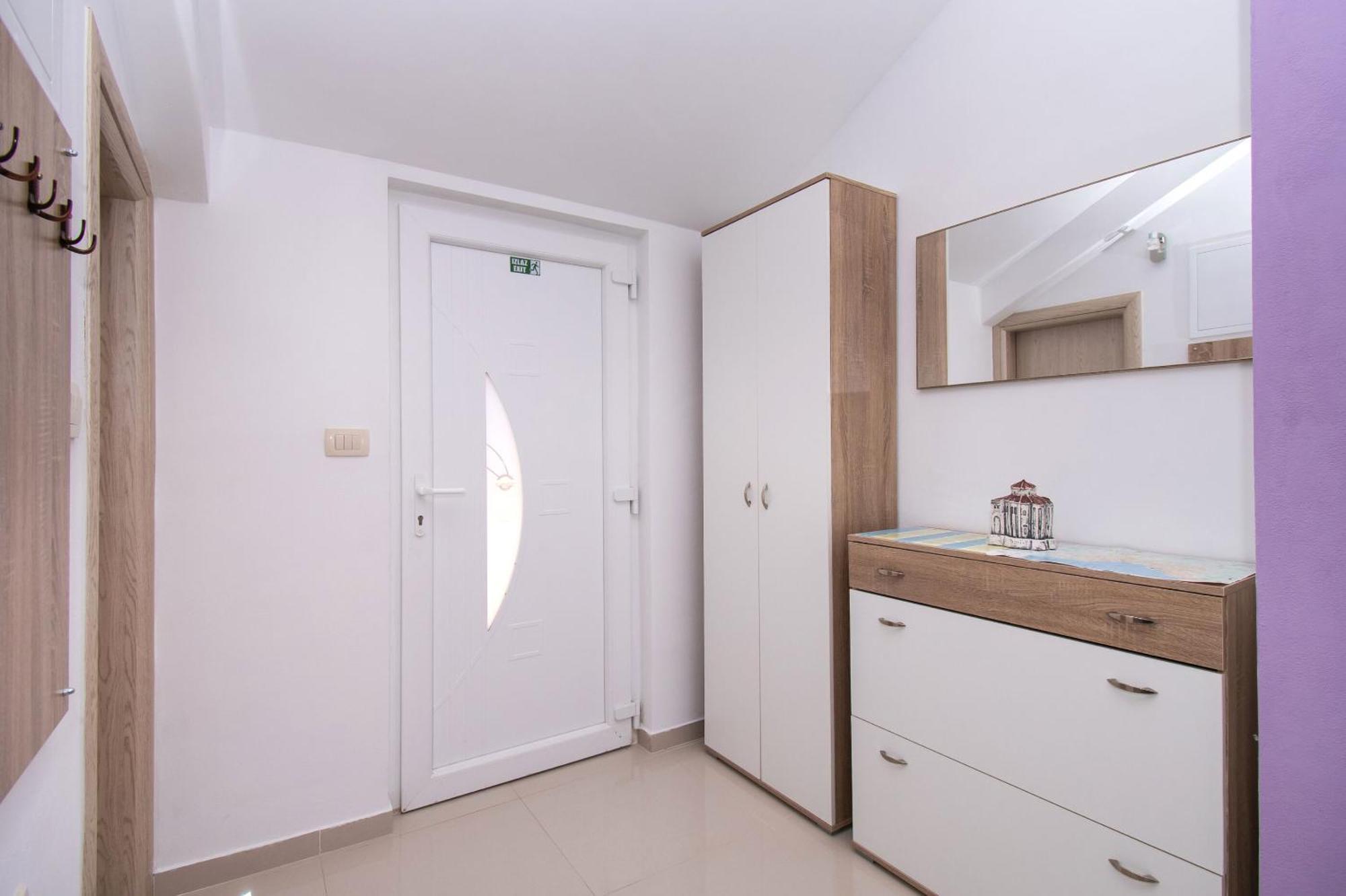 Apartment Ninic Срима Екстер'єр фото